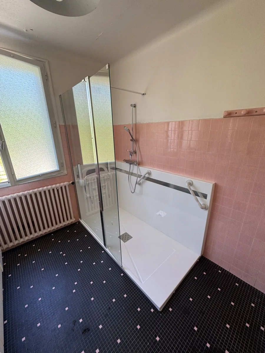 Douche PMR plain-pied — Anjou Maine Adapt' Angers